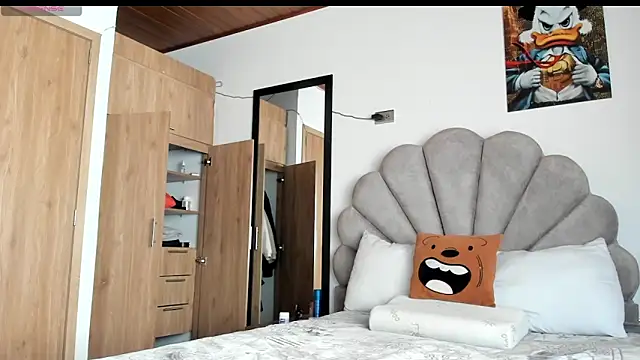 manucute 23  online show from 4, 3, 2026