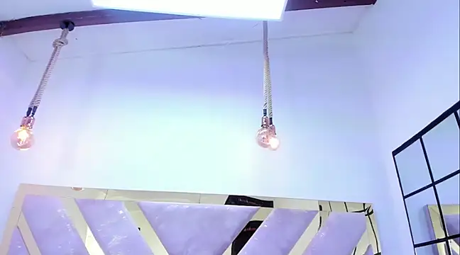 Oriana Guzman online show from 16, 12, 2024