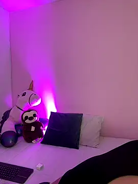 Oriana Guzman online show from 4, 11, 2025