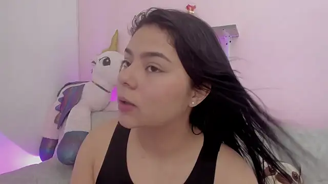 Snapshot of Oriana_Guzman chatting on 9, 5, 2026 Oriana Guzman online show from 9, 5, 2026