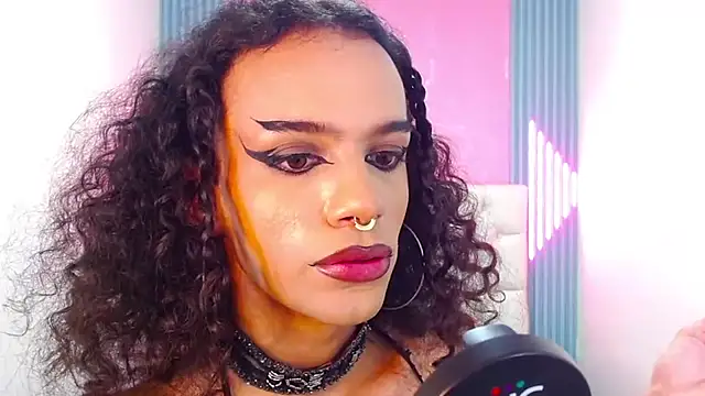 Foxy Ella  online show from 24, 2, 2025