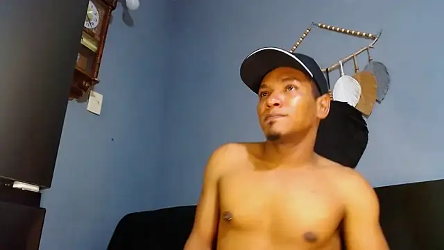 Grandeygruesa1 online show from 24, 12, 2024