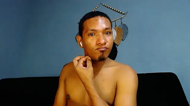 Grandeygruesa1 online show from 31, 12, 2024