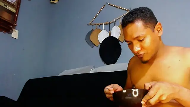 Grandeygruesa1 online show from 5, 3, 2025