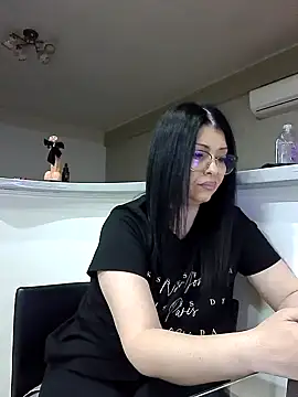 Snapshot of Milf_Abigail chatting on 21, 1, 2025 Milf Abigail online show from 21, 1, 2025