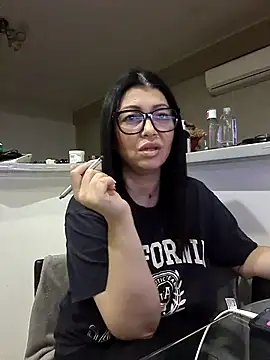 Milf Abigail online show from 13, 10, 2025