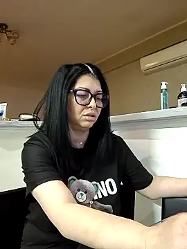 Milf Abigail online show from 28, 2, 2026