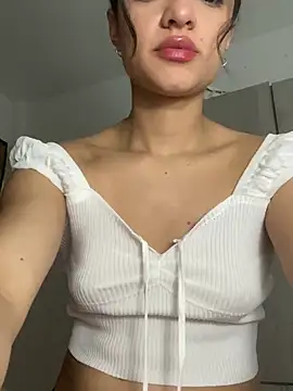 Snapshot of Alicia_ALICIA chatting on 4, 1, 2025 Alicia ALICIA online show from 4, 1, 2025