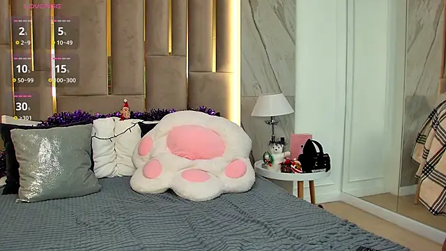 Gabriella Wils online show from 17, 12, 2024