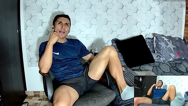 Snapshot of Marck_Muscle chatting on 13, 12, 2024 Marck Muscle online show from 13, 12, 2024