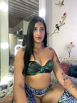 Snapshot of alondra_darling chatting on 30, 12, 2024 alondra darling online show from 30, 12, 2024