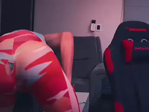 BodyandlegginLover online show from 22, 2, 2025