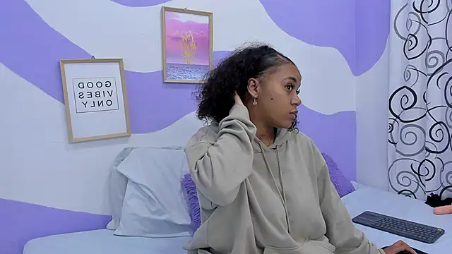 MONAAXXX  online show from 20, 3, 2025