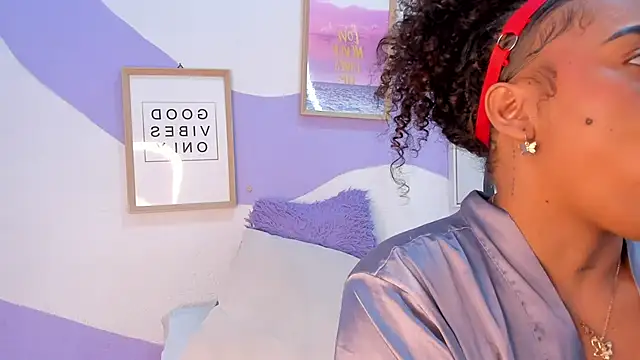 MONAAXXX  online show from 20, 9, 2025