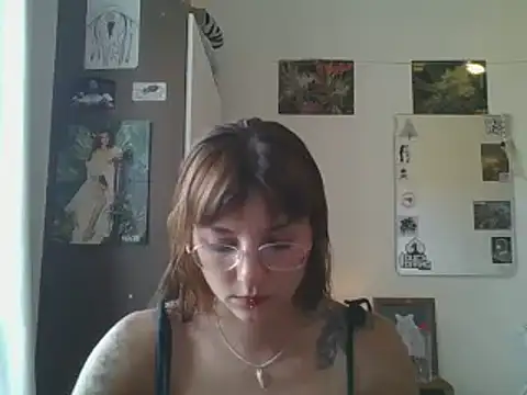 SweetyBabyDemon online show from 2, 1, 2025