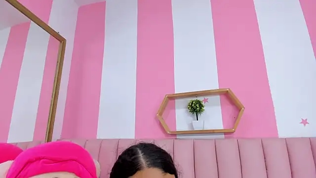 ISABELLA 020 online show from 20, 4, 2026