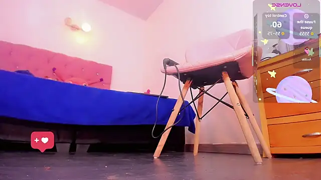  Riannagarcia  online show from 15, 4, 2026