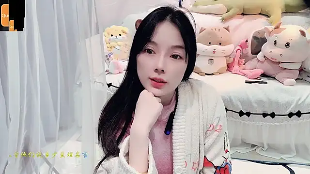 AKiKi711 online show from 9, 10, 2025