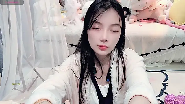 Snapshot of AKiKi711 chatting on 5, 3, 2026 AKiKi711 online show from 5, 3, 2026