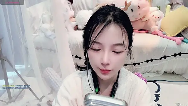 Snapshot of AKiKi711 chatting on 6, 3, 2026 AKiKi711 online show from 6, 3, 2026