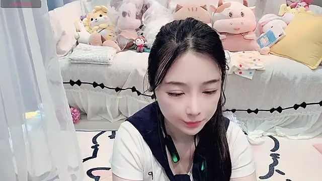 Snapshot of AKiKi711 chatting on 20, 4, 2026 AKiKi711 online show from 20, 4, 2026