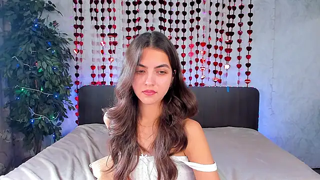 Milana Crystal  online show from 4, 2, 2025