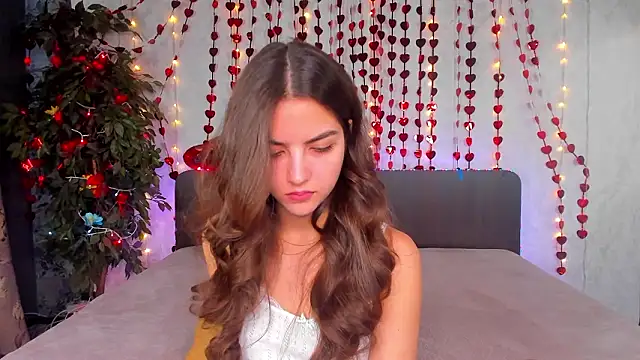 Milana Crystal  online show from 1, 3, 2026