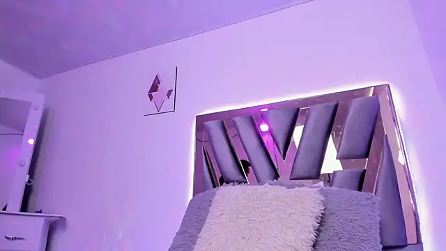 Danna Ramiirez online show from 14, 1, 2025