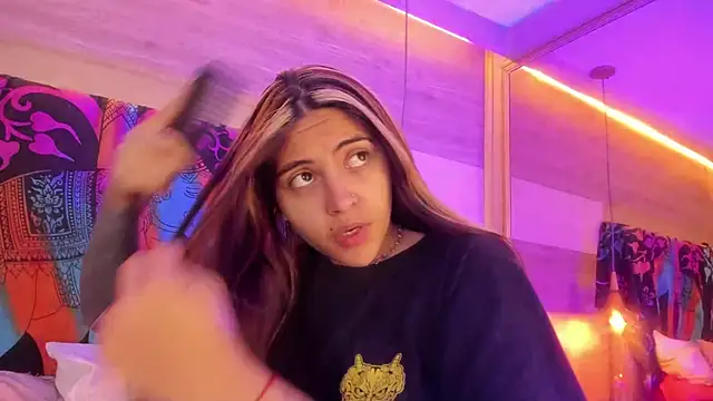 Cori Paige online show from 10, 4, 2026