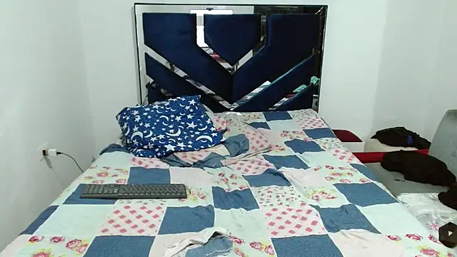 MiguelAngelxl online show from 16, 10, 2025