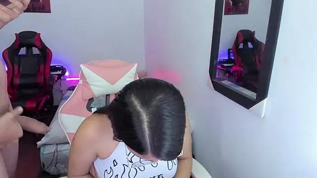 Snapshot of jessi_and_boy chatting on 12, 1, 2026 jessi and boy online show from 12, 1, 2026