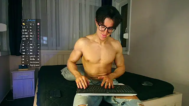 ChristianLevine  online show from 16, 4, 2026