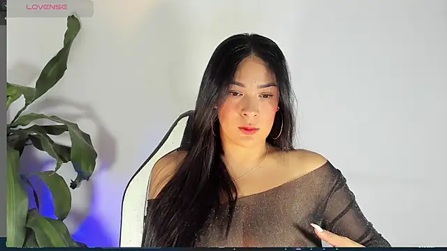 bella hadid1  online show from 4, 3, 2025