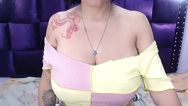 LindaKardi online show from 14, 10, 2025