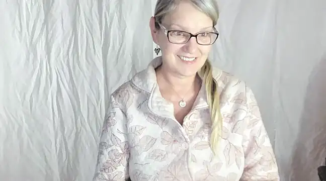 irinamaux online show from 22, 2, 2025