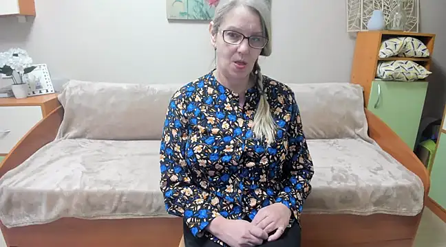 irinamaux online show from 16, 3, 2025