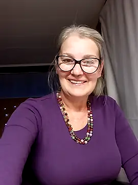 irinamaux online show from 17, 9, 2025