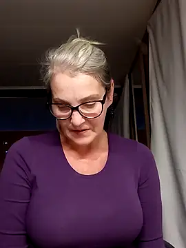 irinamaux online show from 26, 9, 2025