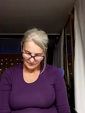 irinamaux online show from 1, 10, 2025