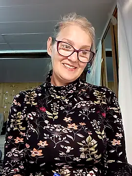 irinamaux online show from 2, 10, 2025