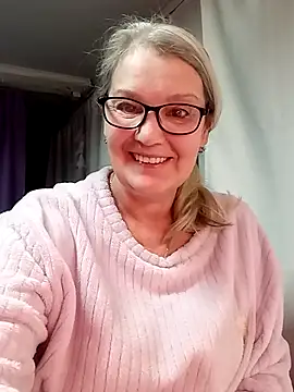 irinamaux online show from 6, 2, 2026