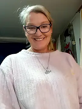 irinamaux online show from 11, 5, 2026