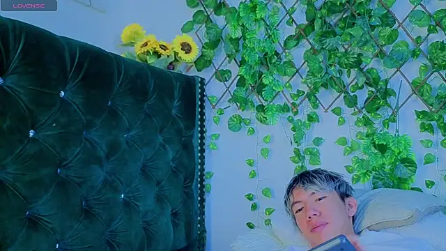 Levii Ackermann online show from 23, 9, 2025