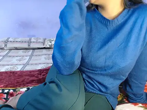 Freya nia online show from 7, 12, 2024