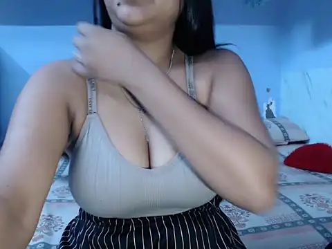 Freya nia online show from 25, 2, 2025