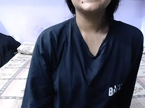 Freya nia online show from 22, 9, 2025