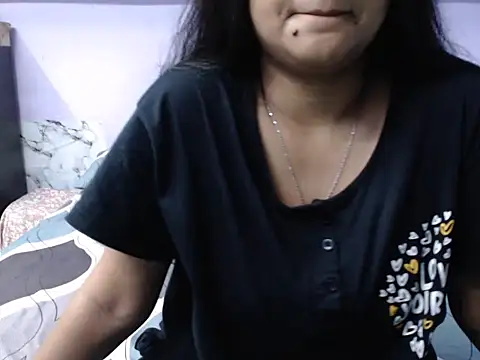 Freya nia online show from 25, 9, 2025