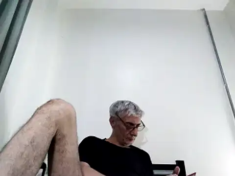BIGUNCUTHARDCOCK online show from 3, 3, 2025