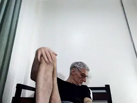 BIGUNCUTHARDCOCK online show from 5, 3, 2025