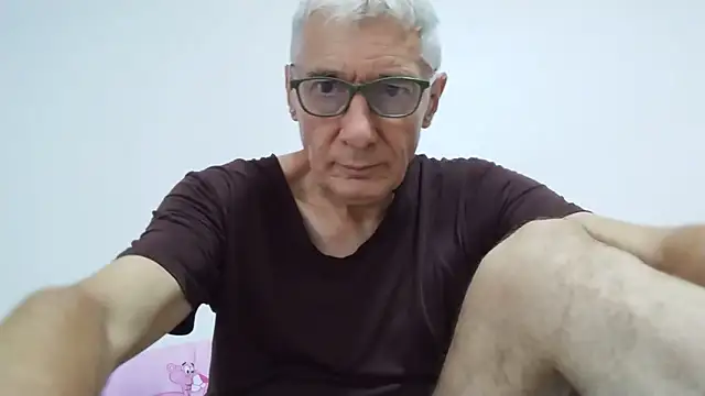 Snapshot of BIGUNCUTHARDCOCK chatting on 2, 7, 2026 BIGUNCUTHARDCOCK online show from 2, 7, 2026